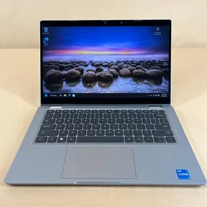 Dell Latitude 5320 13,3" i5-1135G7 1,3 GHz 8 GB RAM 256 GB SSD - Foto 1 di 11