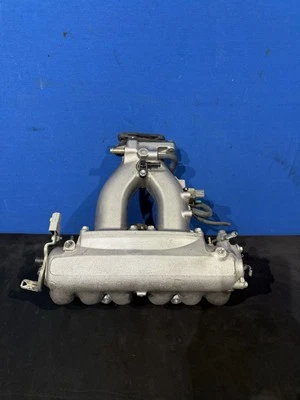 Lexus IS300 2005 colector de admisión superior del motor Foto 1 de 4