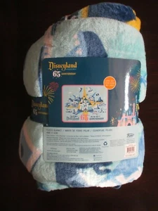 Disneyland 65° Anniversario Funko Pile Lancio Coperta Bersaglio Esclusivo - Foto 1 di 3