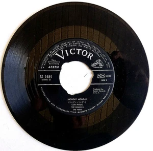THE MAMAS & PAPAS - Monday Monday / Got A Feelin - Vinyl 45rpm Dunhill Japan - Imagen 1 de 4