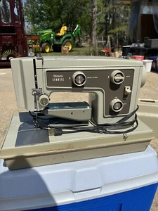 1967 Vintage SEARS KENMORE ROEBUCK Sewing Machine W/ Pedal Caseš„Zig Zag 148 - Picture 1 of 7