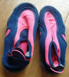 WASSERSOCKEN Jugend Gr. 1 rosa & marineblau Badeschuhe - Bild 1 von 5