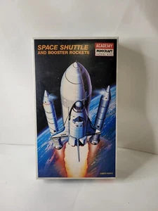 Academy Minecraft Model Kit 1639 Space Shuttle and Booster Rockets 1:288 - Picture 1 of 5