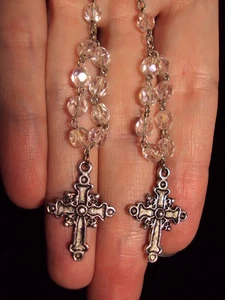 5-1/2 Zoll lang schillernd weiß religiös perlenkreuz silber baumeln Tropfenohrringe - Bild 1 von 3