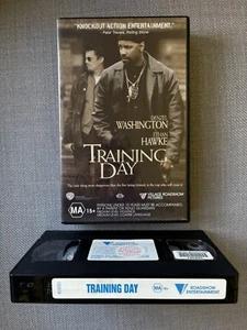 Training Day VHS Video Tape Denzel Washington Ethan Hawke Thriller Ex-Rental - Picture 1 of 5