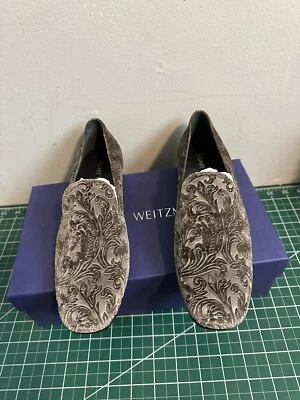 Mocasín de terciopelo Stuart Weitzman The Arkyflat talla M6,5 Foto 1 de 4