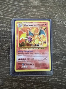 Charizard 11/108 Evolutions Holo - Picture 1 of 2