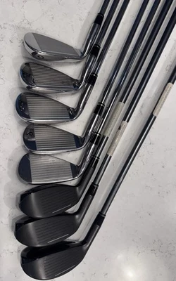Juego de plancha híbrida Adams Idea Tech V4 4H-6H 7-PW+GW idea V4.0 regular derecha Foto 1 de 4