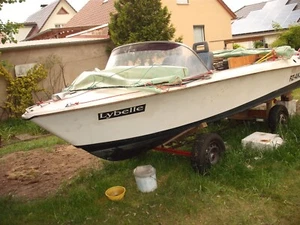 Motorboot mit Hafentrailer - Bild 1 von 9