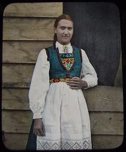 Glass Magic Lantern Slide A GIRL OF ODDE C1890 PHOTO NORWAY - Picture 1 of 2