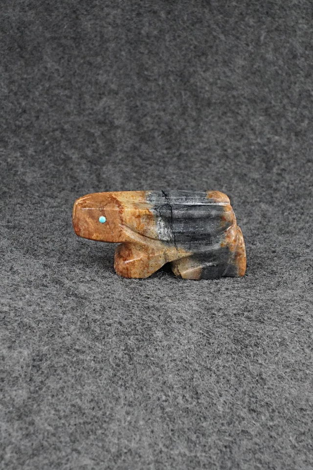 Talla fetiche conejo Zuni - Reynold Lunasee Foto 1 de 4