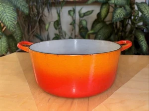 Vintage Le Creuset E Pot Enameled Cast Iron Dutch Oven 4.5 qt Flame Orange - Picture 1 of 5