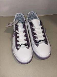 Disney Lilo & Stitch Women's Size 8.5 Low Top Tennis Shoes NWT - Picture 1 of 8