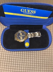 Vintage GUESS Waterpro Mondphase Herrenuhr blaues Zifferblatt Tag Datum - Bild 1 von 5
