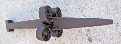 OUTIL ANCIEN ENCLUME DE FAUCHEUR, Enclumette de Faux - Photo 1/3