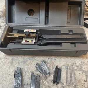 AMP M1-1 50 Pin Butterfly Champ Pin Crimper - Picture 1 of 5