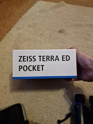 Binocolo ZEISS Terra Ed 10x25 nero e grigio - Immagine 1 di 4