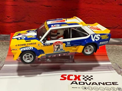 SCX Escala 1/32 Advance 2.0 Abarth 131 - M. Alen con Luces E10499X300 Foto 1 de 4