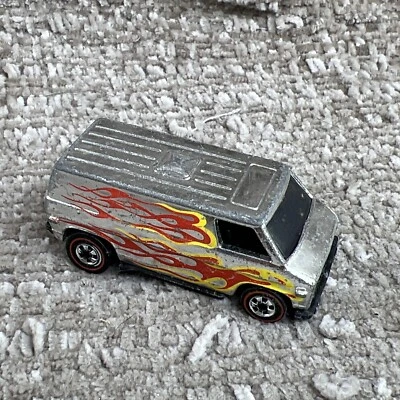 1974 Hot Wheels Super Van Redline Flying Colors Flames серебристый Гонконг - Изображение 1 из 4