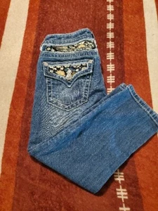 Women's 27 Miss Me jeans capris: easy crop, embellished! thick stitch standard - Picture 1 of 7