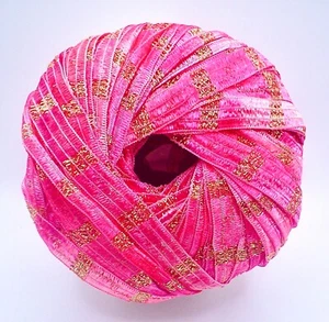 Berlini MEMENTO ROYALE Yarn #167 MAGENTA Ribbon With GOLD SPARKLE 50 Grams - Picture 1 of 5