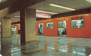 Postal MÉXICO: Estación de Metro, Ciudad de México, años 60 - Imagen 1 de 2