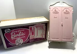 Barbie Kleiderschrank der Marke Suzy Goose + Midge Kunststoffschrank mit OVP 1964 - Bild 1 von 22