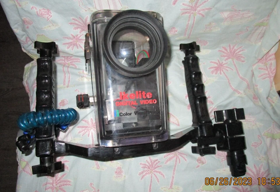 IKELITE DIGITAL VIDEO COLOR VIEWFINDER UNDERWATER DIVING SCUBA CAMERA HOUSING - Image 1 of 4