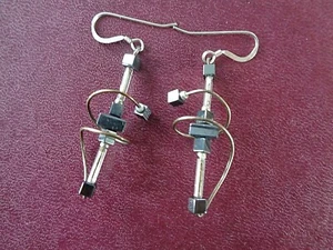 Orecchini pendenti modernisti argento vintage grandi sterling astratti con ganci - Foto 1 di 5