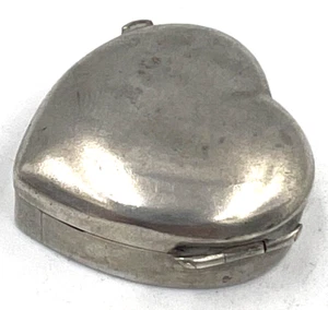 Antique Victorian Sterling Silver Heart Shaped Pill Box Birmingham 1900 - Picture 1 of 13