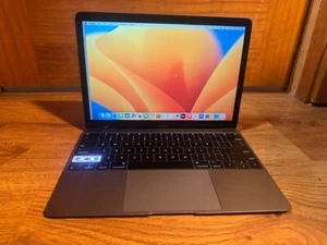 Apple MacBook M3 12 inch Laptop - 256GB - 8GB - BAD SPEAKERS - Picture 1 of 11
