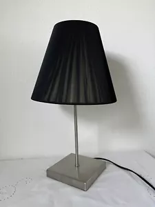 Kleine Tischleuchte, Nachttischlampe - Bild 1 von 8
