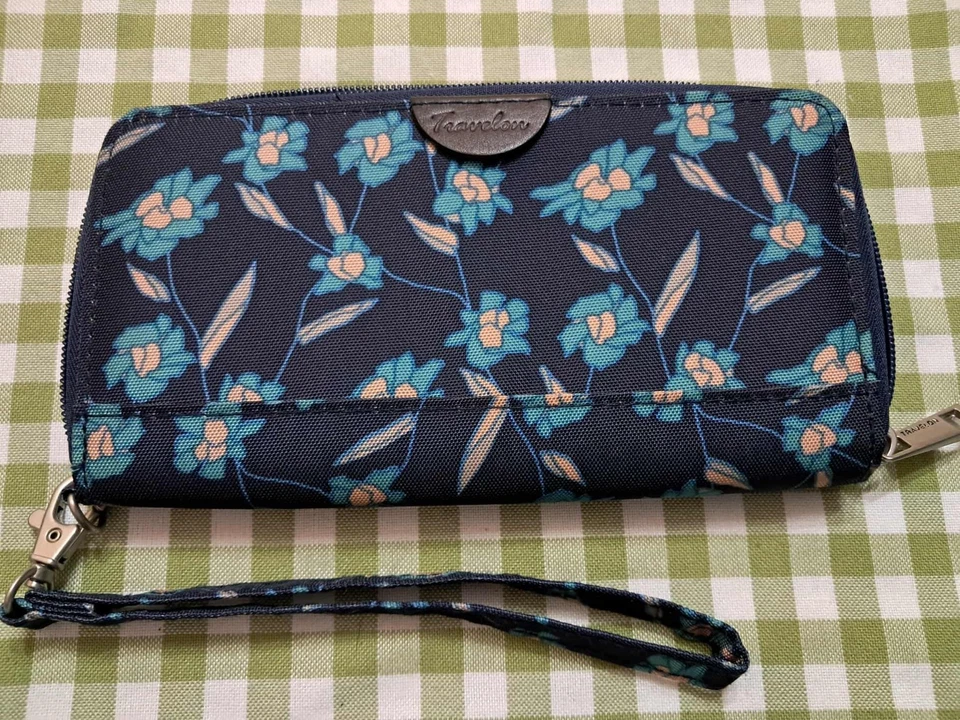  Carteira Travelon Safe ID RFID azul floral acordeão com zíper - Imagem 1 de 4