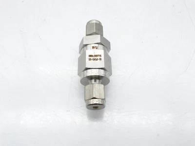 SWAGELOK SS-CHS2-10 VALVE - Image 1 of 4