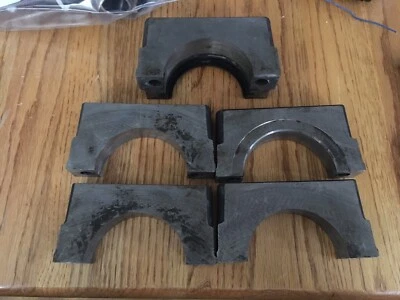 1964 Cadillac 429 Main Bearing Caps And Bolts - Image 1 of 4