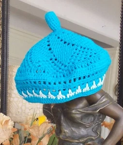 BERET  CROCHET MAIN FRANCAIS PIED DE POULE SUR COMMANDE - Picture 1 of 3