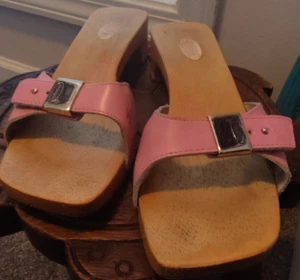 Dr Scholls sz 6 pink kitten heel wooden sandals silver clasp rare vintage style! - Picture 1 of 10