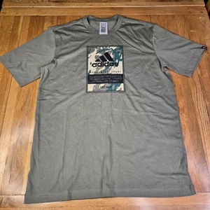 Mens Adidas Khaki Green Graphic Camo Logo T-shirt Size M- NEW NO TAGS - Picture 1 of 8