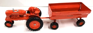 Vintage 1/16 Allis Chalmers WD-45 Tractor with Flare Box Wagon 16474 - Picture 1 of 10