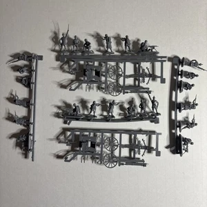 Emhar # 7204 German WWI Artillery 1/72 Scale Plastic Model Kit - Picture 1 of 4