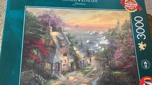 Schmidt-Giochi Puzzle 3000 pezzi - Thomas Kinkade: Dörfchen am Leuchtturm - Foto 1 di 3