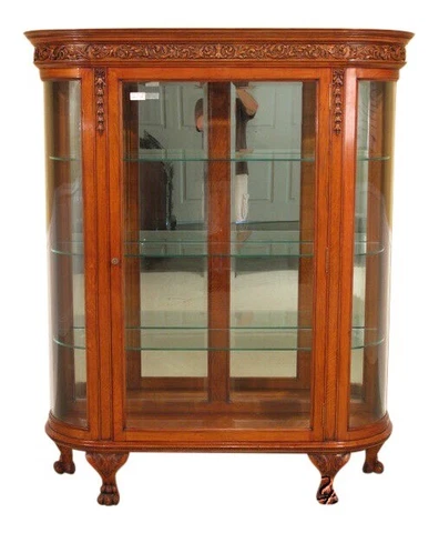 17279E: Carved Oak China Cabinet w Beveled Bowed Glass Cover