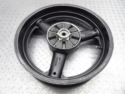 Llanta trasera Suzuki Katana GSX750F GSX750 2002 98-06 17x4,5 video recto Foto 1 de 4