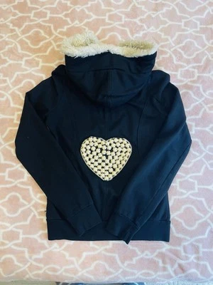 CHAQUETA CON CAPUCHA DE MUJER VINTAGE TWISTED HEART Y2K CORAZÓN CON CUENTAS MUY RARA EN NEGRO  Foto 1 de 4