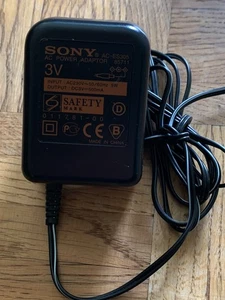 SONY AC-ES305 Zasilacz Zasilacz 3 V / 500 mA - Zdjęcie 1 z 4