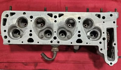 Mercedes-Benz 190 SL 190sl Cylinder Head 121 010 25 20 - Image 1 of 2