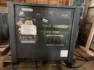 Douglas Legacy Forklift Battery Charger - Picture 1 of 2