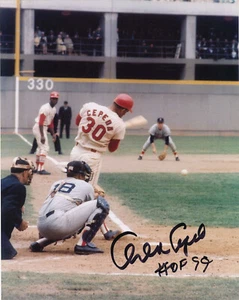 ORLANDO CEPEDA CARDINALS GIANTS SIGNED AUTO AUTOGRAPH 8x10 67 WS ACTION PHOTO - Picture 1 of 2