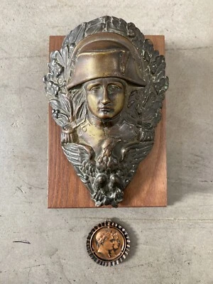 🔥 RARE Fine Antique 19th c. French Emperor NAPOLEON Bronze Sculpture & Medal - Image 1 of 4