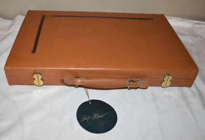 Vintage Bill Blass Backgammon Game Set with original manual + leather case - Image 1 of 4